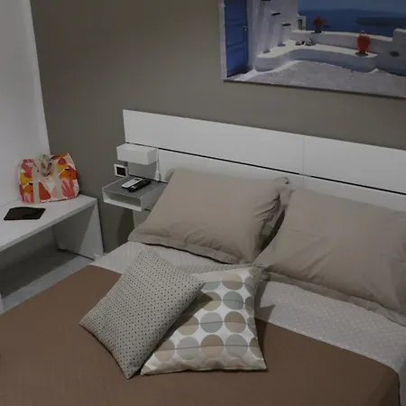 Cavour Holidays Apartment *