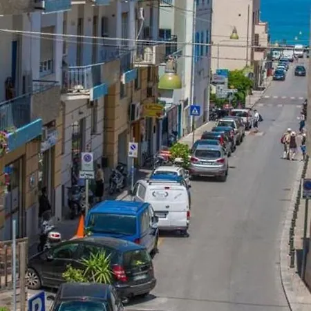 Cavour Holidays Apartment Cefalu